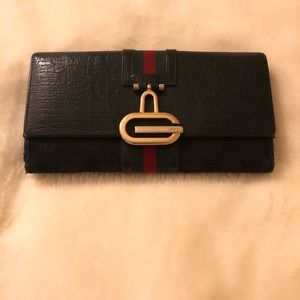 Gucci Long Wallet Authentic